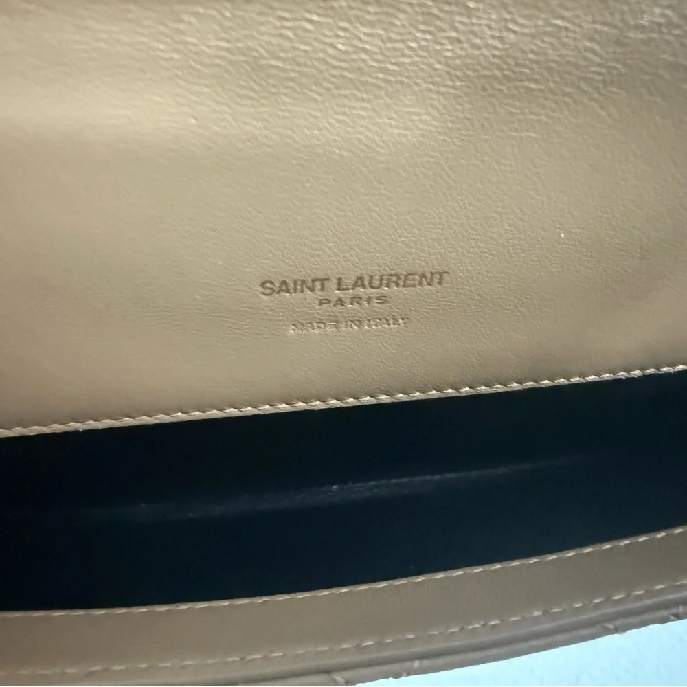 Brand new  Saint Laurent Tan Quilted Crossbody phone Bag - Picture 9 of 10